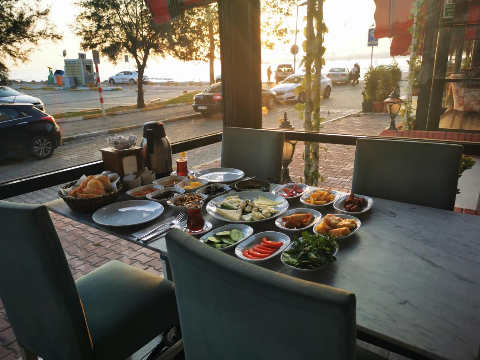 Asim Ve Nurhan Kocabiyik Oegretmenevi İstanbul Dış mekan fotoğraf